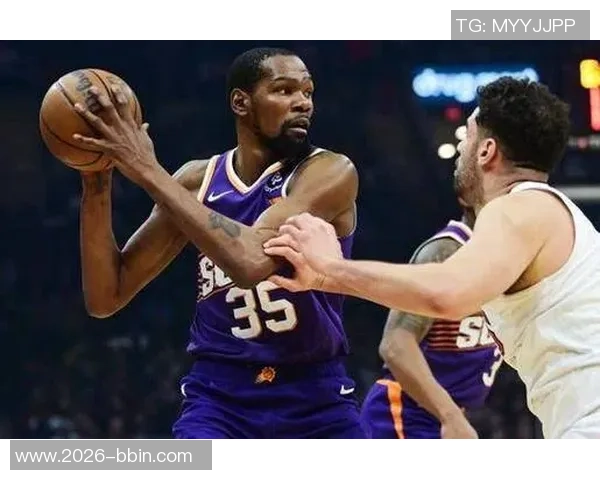 詹姆斯今日无比赛分享高尔夫球乐趣与冰浴恢复瞬间引发球迷热议